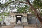 Title: Vardhamana Mahavira Temple; Tirumalai (Polur) Date: 16th-17th centuryDescription: Entrance to the Vardhamana Mahavira and Neminatha temple complex at the foot of Tirumalai Hill. Location: Tamil Nadu Temple;Vardhamana Mahavira Temple;Tirumalai Positioning: Gateway